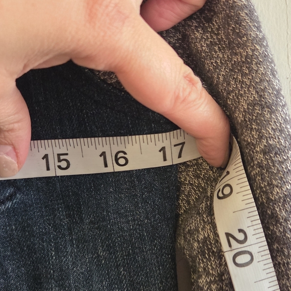 Levi's Women's Denim Jacket with Gray Knit Sleeves XS Bomber - Picture 13 of 13